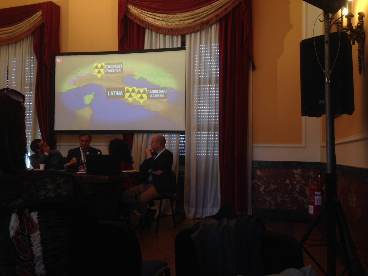 chiarangelett's tweet photo. il servizio di #giorgiopacifici caposervizio trasmissioni scientifiche @tg2rai sul decommisioning nucleare #ijf #ijf17 #gnelabjr https://t.co/k3iLWDdW5B