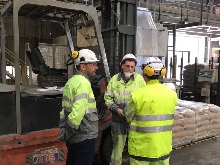 #Safety conversation a #Colleferro: nuovi dispositivi di #sicurezza per i carrelli della cementeria #SafetyFirst