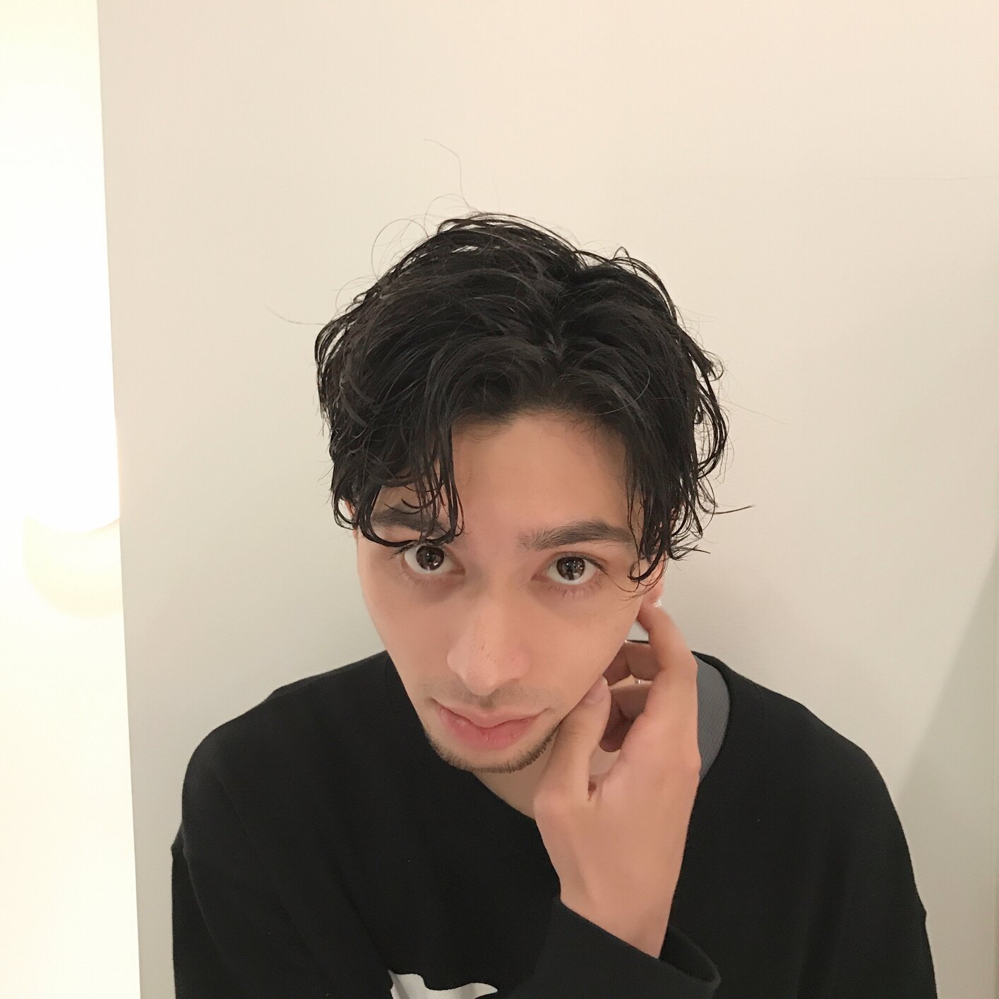 Twitter 上的 内田聡一郎 今日はフリースタイルバスケットボーラーのzinez Zinez Kamikaze が来店 春だしデコだしで緩めなパーマヘア メンズは春パーマいいよね T Co Qlglhasabv Twitter