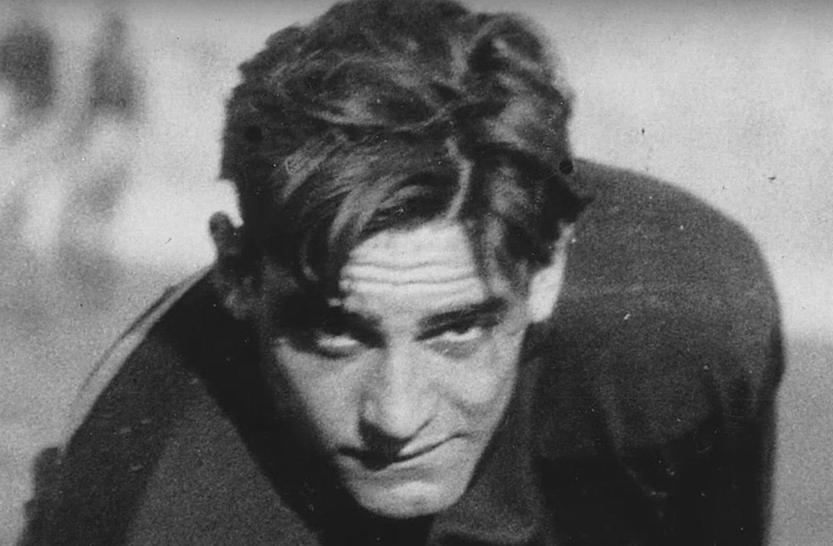 syracusedotcom's tweet photo. Syracuse University sports top 25 all-time greats: No. 3 Vic Hanson (video): https://t.co/8caSo9Ftlk https://t.co/UNX0Ueo2ko