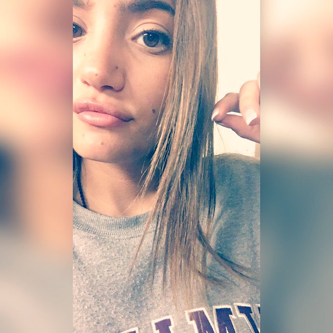 Me gusta esta foto 🙏🏻💜 https://t.co/Z4JnWKA1rR<a href="/tag/elpoderdedecirno"class="tags"><span>#elpoderdedecirno</span></a>