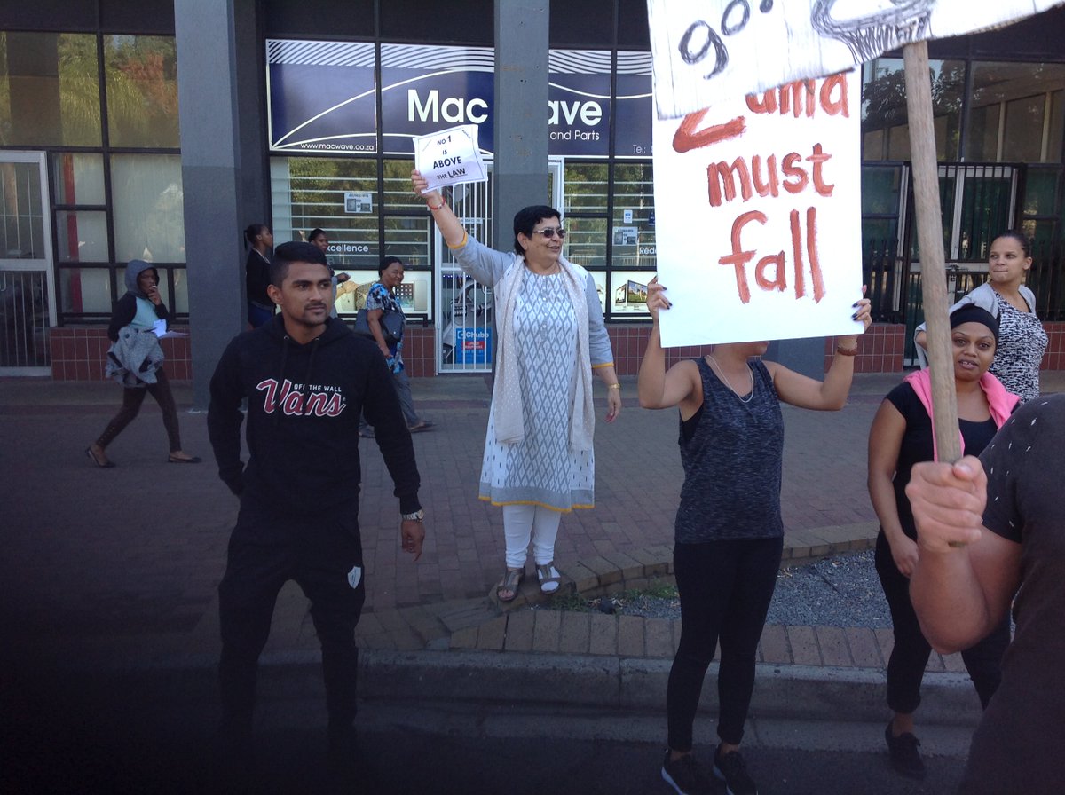 WECBOF's tweet image. Team WECBOF supports 'Zuma Must Fall' protest on Voortrekker Road #ZumaMarch #zumamustfall