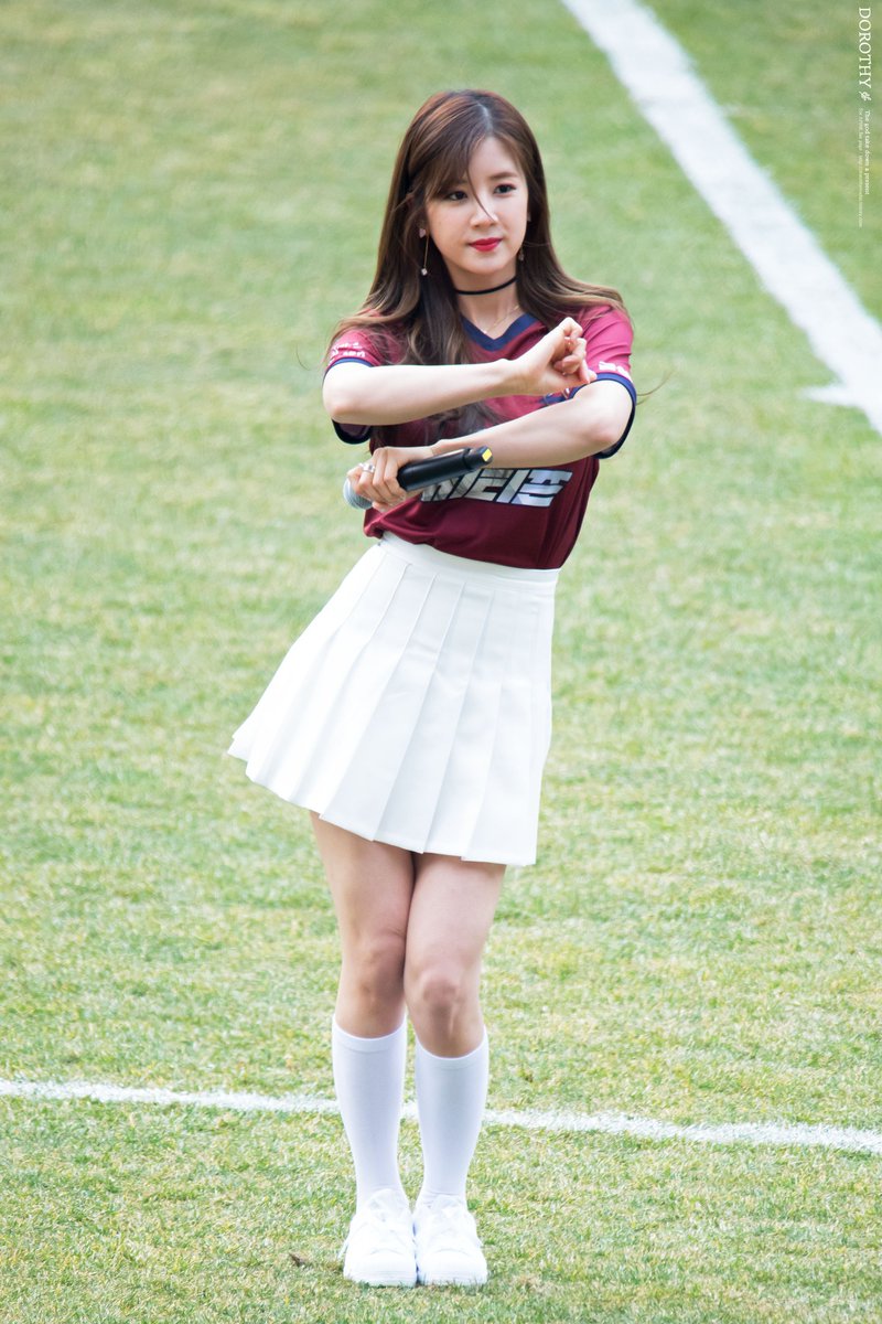 rlpcrr's tweet photo. 170312 Chorong (Apinkpcr) at Daejeon FC Home Performance by DOROTHY

🐼DO NOT EDIT OR CROP LOGO🐼 https://t.co/co4Y6HXKQm