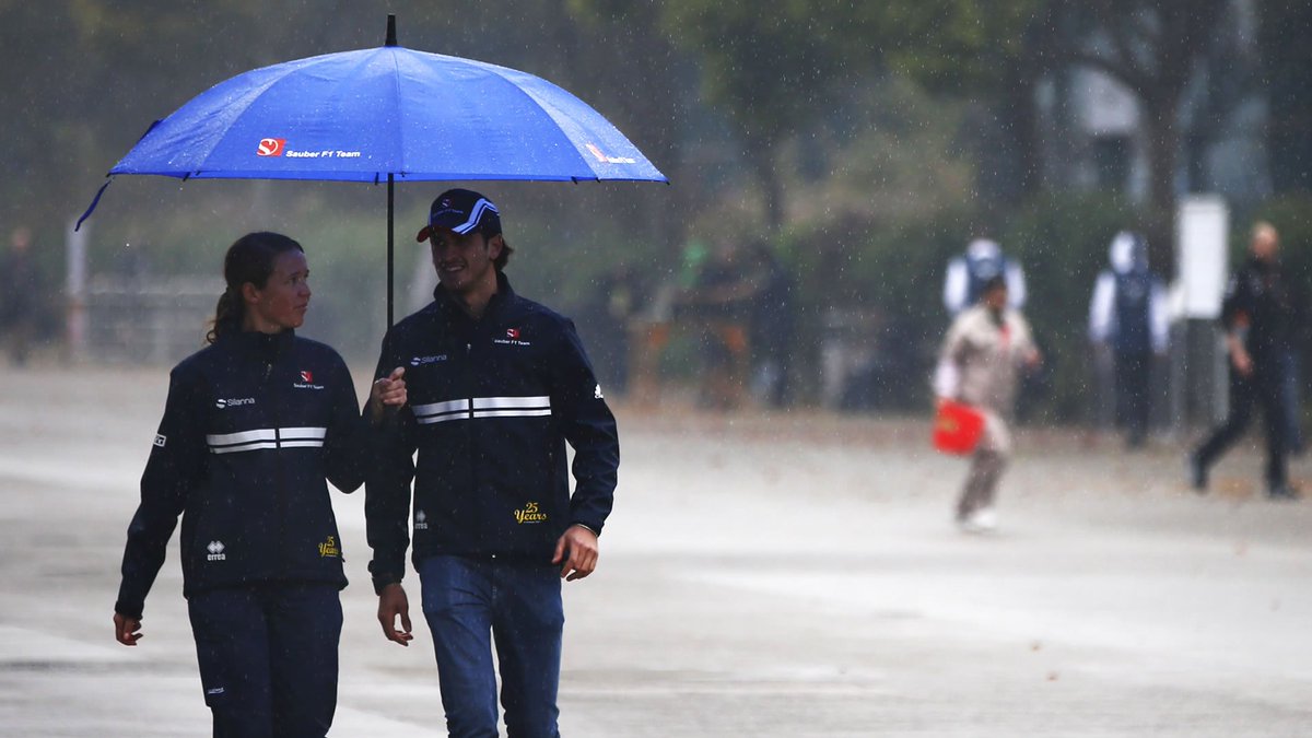 olafmol's tweet photo. GP van China: Mogelijk zaterdag al de race in Shanghai? -  https://t.co/XRDMkKCXsl https://t.co/rhNaL9ivdo