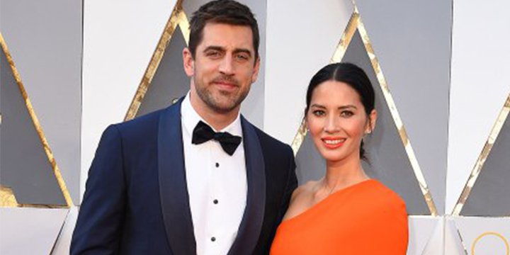 people's tweet image. Exclusive: Olivia Munn and Aaron Rodgers break up peoplem.ag/oiiEA89