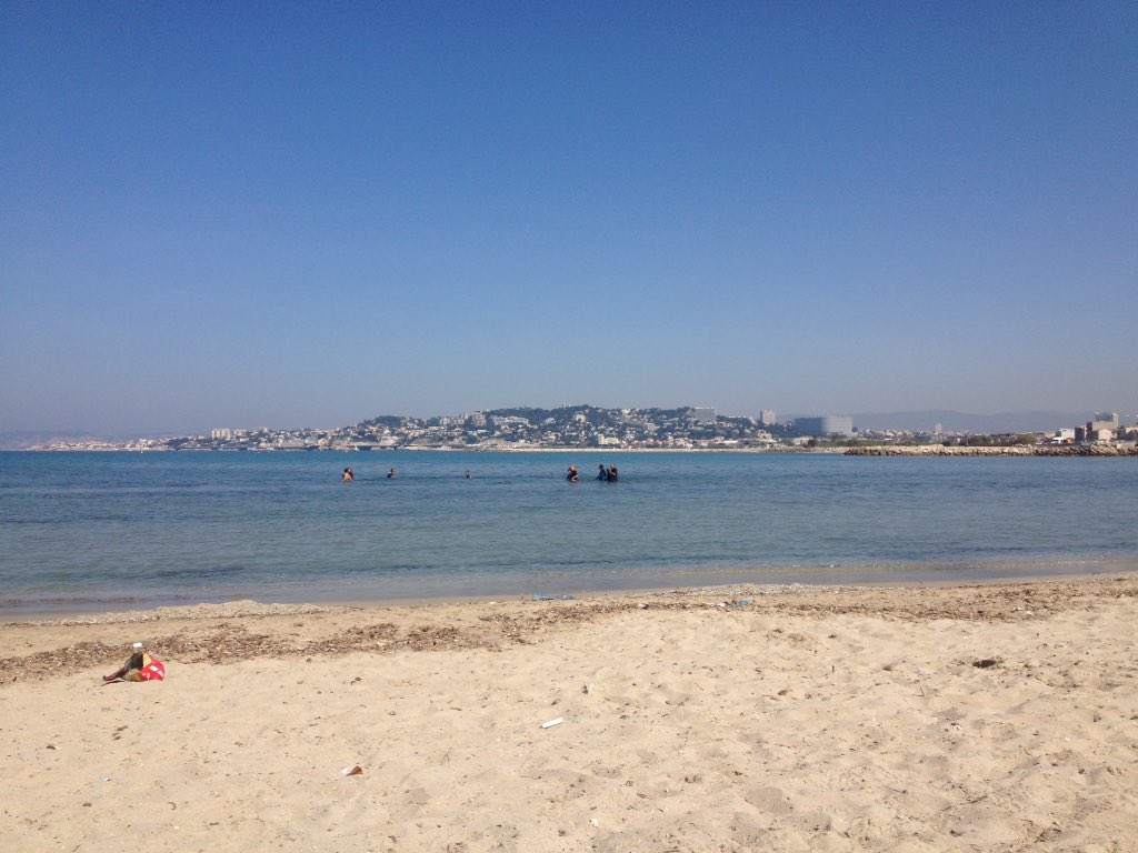 sssssophiaaaa's tweet image. #Marseille #PointeRouge baigneurs