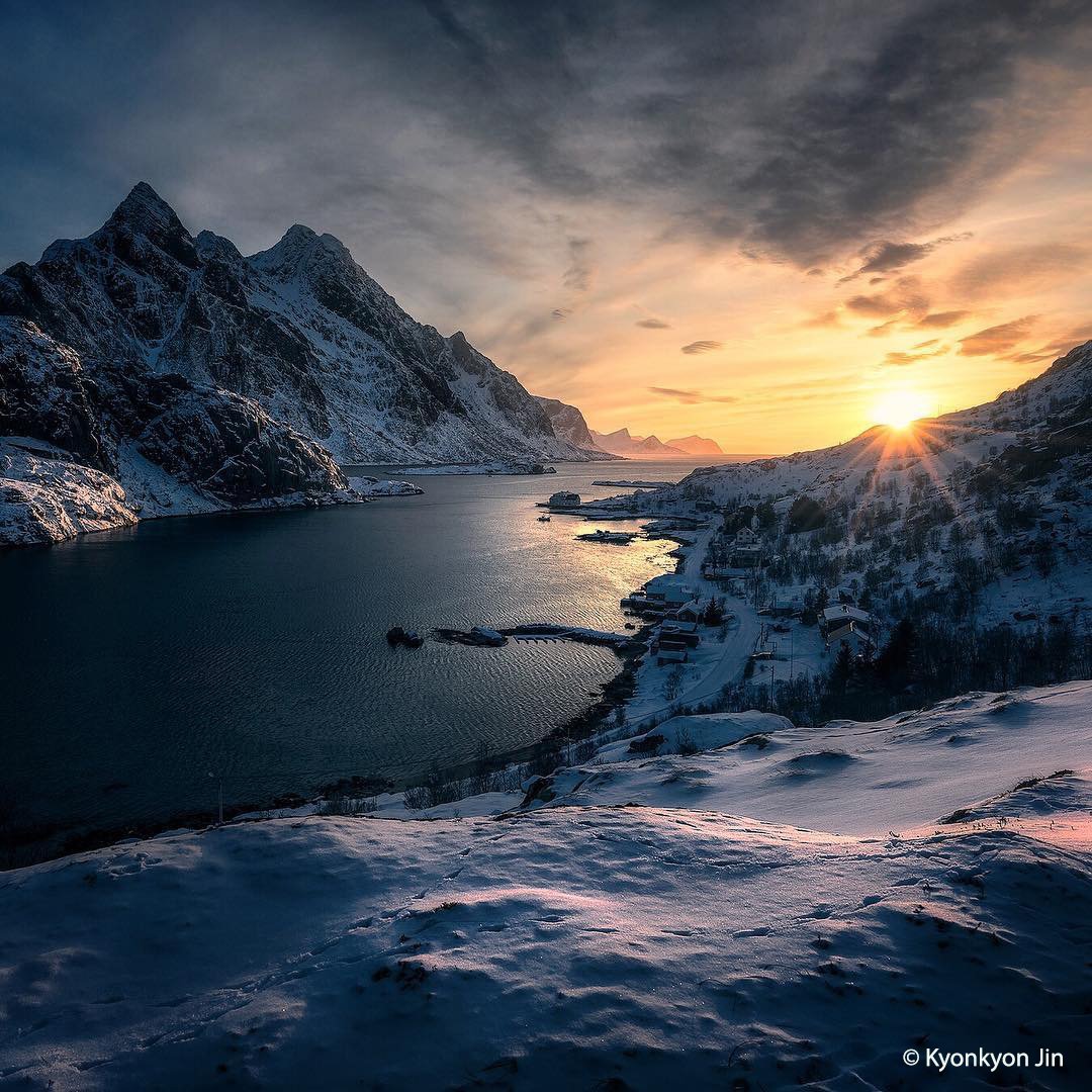 Happy #EarthDay! Today we'll be sharing our favourite images of this beautiful planet for some serious inspiration 🌍