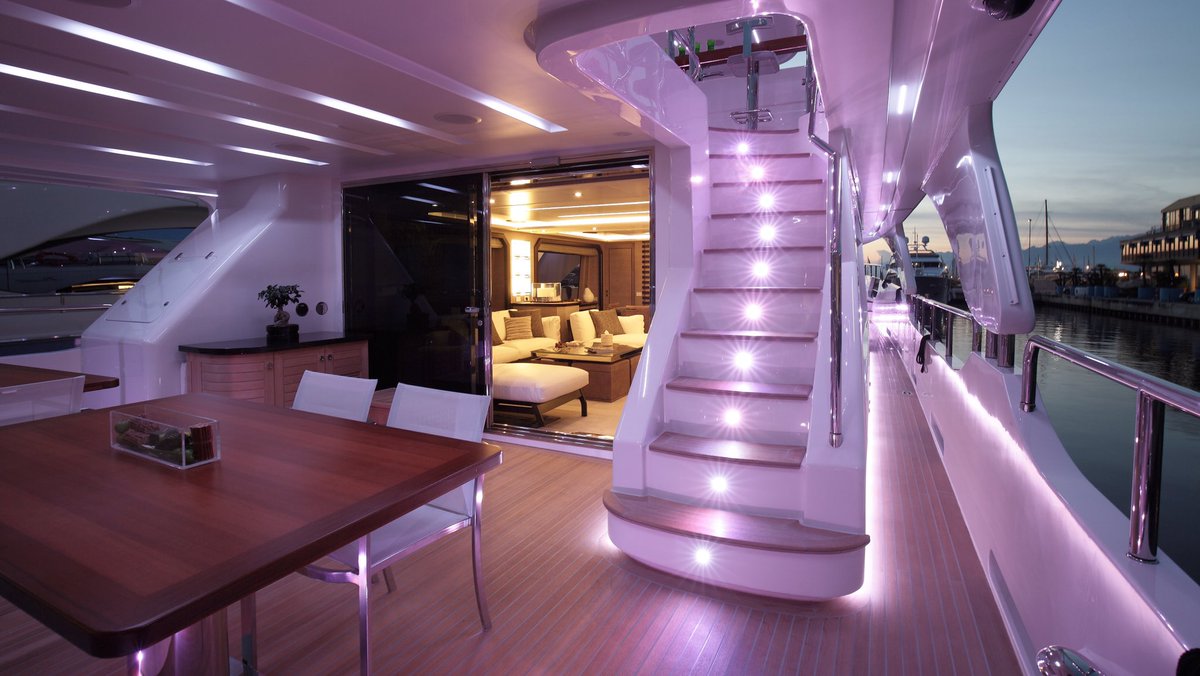 seanetyachts's tweet image. Friday Night Lights. #Benetti #Delfino93 #FridayNight