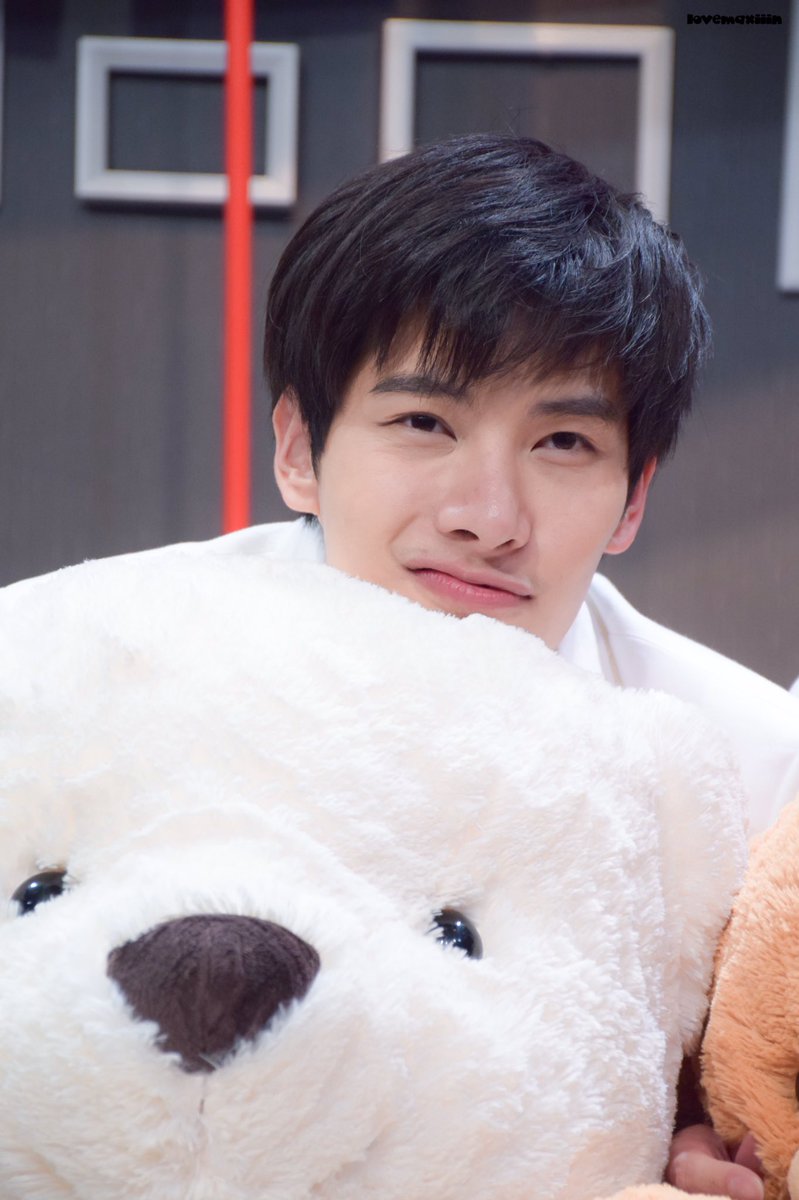 พี่กรหมีขาว 🐼🐼 [20.04.17] 
งานบวงสรวง #อกหักมารักกับผม #TogetherWithMe #กรน็อค #maxiiin_