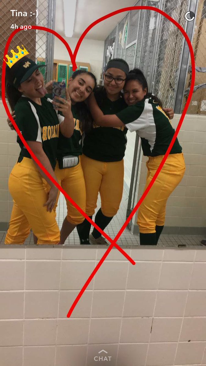 gabrielav8241's tweet image. All I ever wanted to do is play with Tina on varsity and I'm glad I had the opportunity to. I will always look up to you. Love you Tina 😭💚