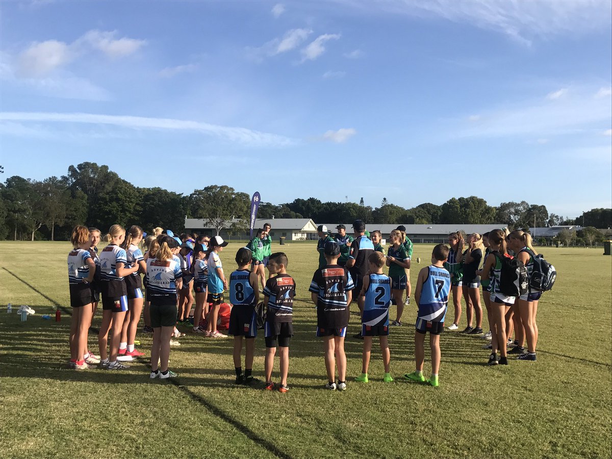 KeithNSWTA's tweet photo. Thanks @SydneyScorps Australian players running a great clinic for Ballina Bullsharks juniors this morning! π¦π¦ #jnrtouch #touchislife https://t.co/uAZYTAXJuM