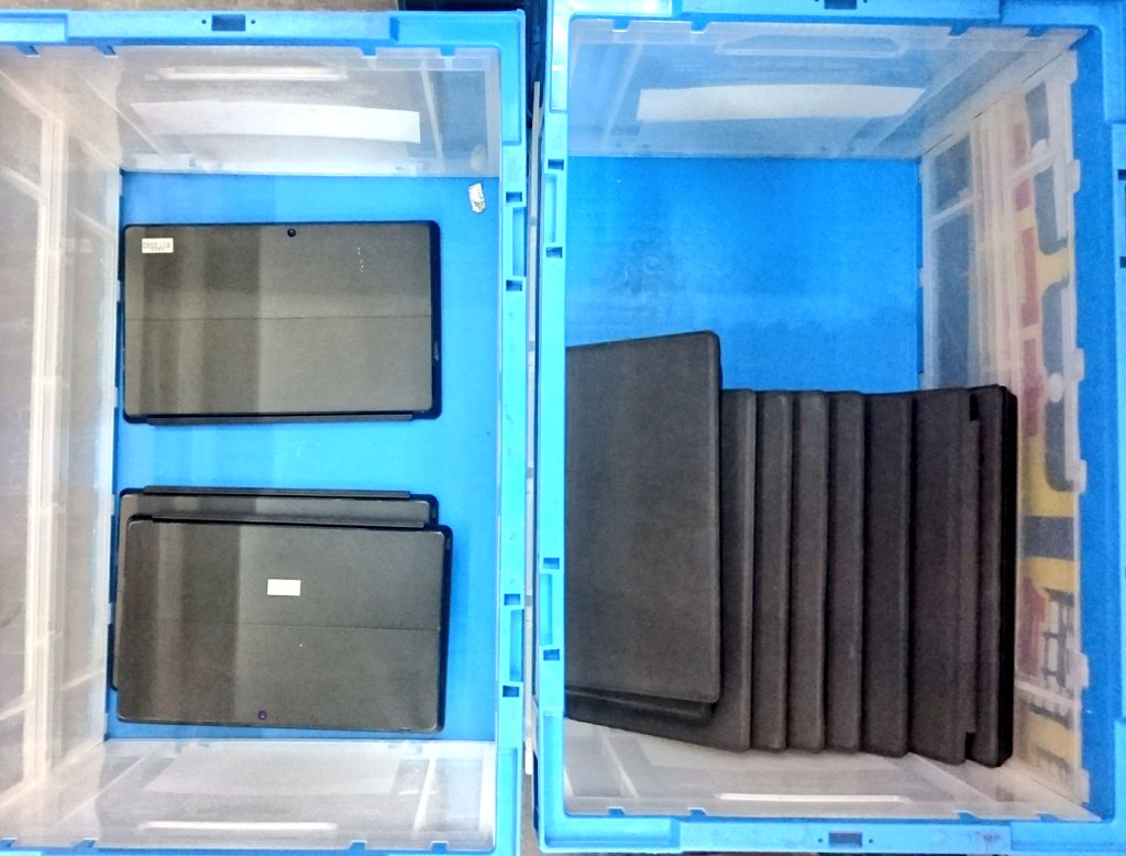 iosys_chuou2's tweet image. ☆ヨコ店在庫☆
#SurfacePro2 (傷有中古)
鬼特価39,800円(税込)！！
あと、こんだけっす...
#akiba