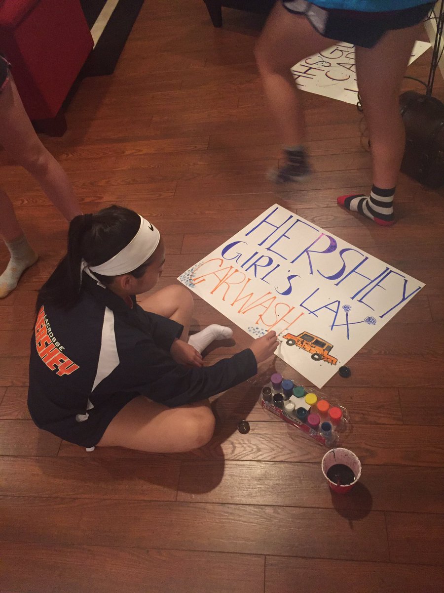 hhs_glax's tweet photo. CAR WASH &amp; BAKE SALE tomorrow 9-11am @ Masonic Lodge #comeout #scrubbers #cookies  🚙🚗🚿🚰 🍪 https://t.co/MfO0f6Ej8C