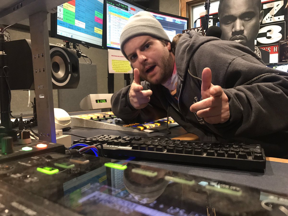 ScottRadio's tweet photo. Get your weekend started with me 😬
#ScottPank 2-7 on @JAMZ963 https://t.co/2swd2UVogK