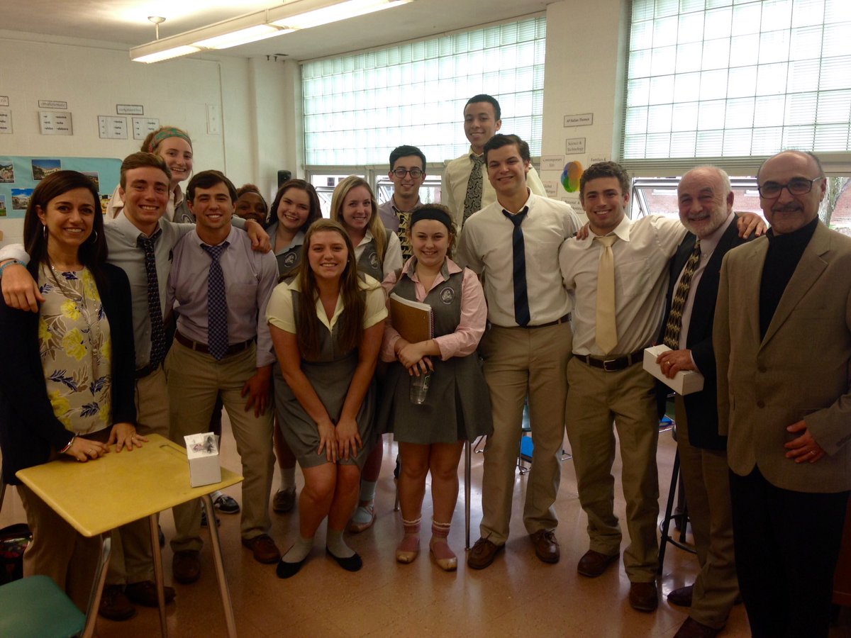 SFDStallions's tweet photo. Our Italian 4/5 classes visited with the NOI Foundation &amp; Sandro Corso, the Education Director from the Ministry of Foreign Affairs from 🇮🇹 https://t.co/sMQlfuXPcN