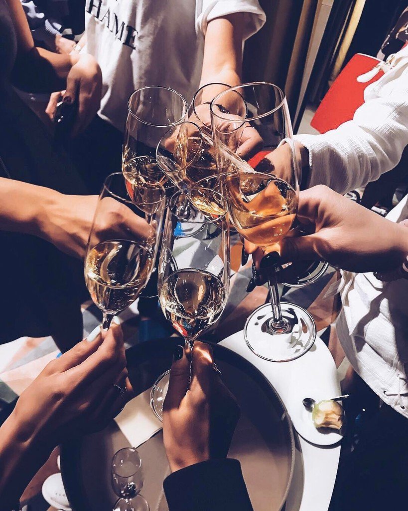 captiveworld's tweet image. Cheers to the weekend ift.tt/2p4QGPF