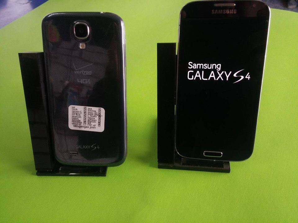KevinFl79307084's tweet photo. #OFERTAS  #Galaxys4 #Galaxys5 #Iphone5s Liberados de fabrica celulares importados de los #EEUU #Reserva el tuyo hoy mismo
Whatsapp.4664-8344 https://t.co/dRjJVZdVIe