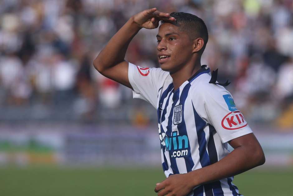 TerrapeDeportes's tweet photo. La hora de los jóvenes de @ClubALoficial ante @CCDMunicipal
► https://t.co/TmHYkkEjQd https://t.co/yHrXGbwnW6