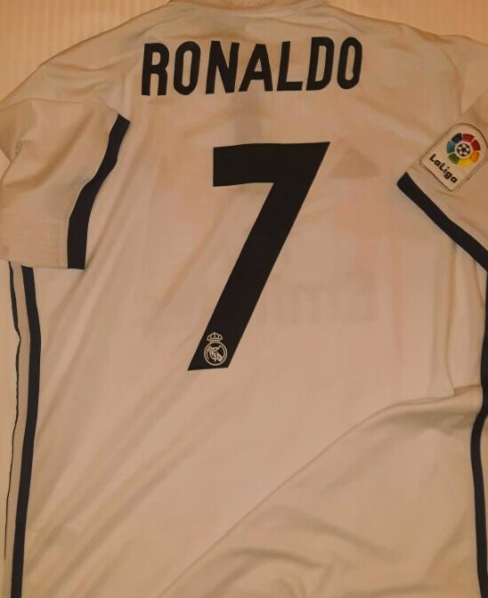 DTVTotal's tweet photo. ¡RT! Si quieres la camiseta de CR7 #FUTBOLTOTALDIRECTVCRISTIANO ⚽⚽ ¡Sigan a los amigos de @playsportstore! https://t.co/mNJyQMn7lo