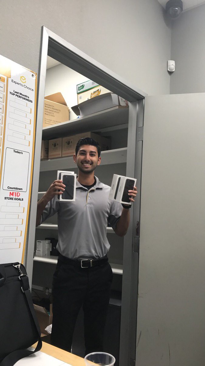 Not 1..not 2..not 3..but 4 new lines on this beautiful Friday by <a href="/john_mansor/">John Mansor</a>  here at #LaMesa