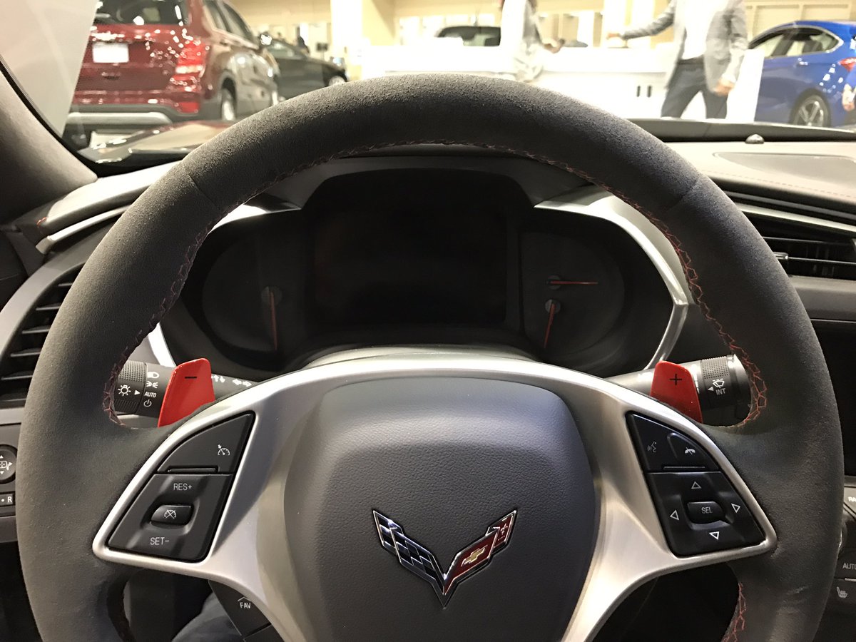 AndresT23's tweet photo. The #Corvette Grand Sport Coupe is a hot car at the @NMAutoShow! #ABQ @chevrolet #NMAutoShow https://t.co/kw5bx9Tmkh
