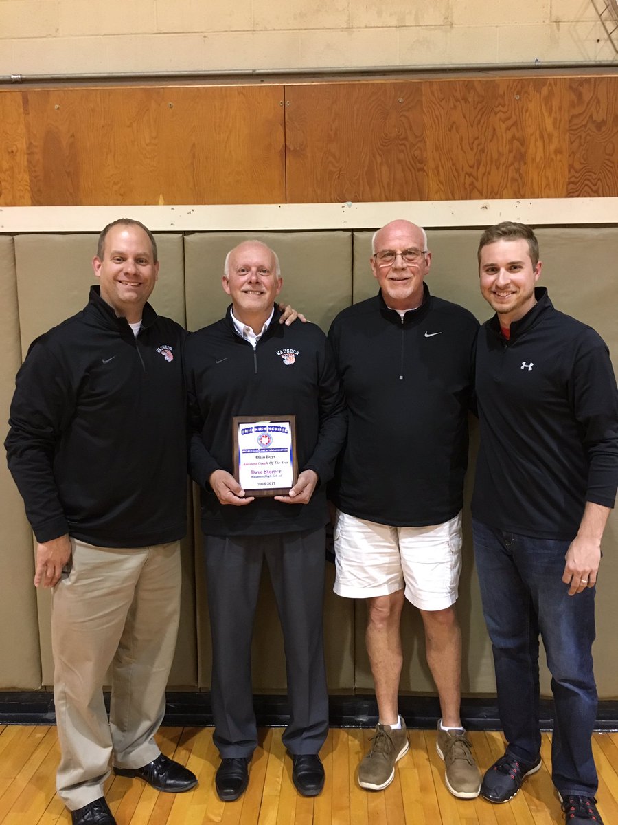 Wauseonsports's tweet photo. Dave Storrer received his OHSBCA Assistant Coach of the Year award tonight @ Otterbein. Pictured with Coaches Burt, Burgei, and son Kyle. https://t.co/pFmJPdVAAp