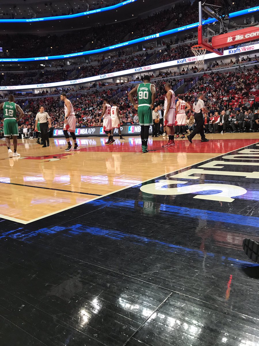 marcuslemonis's tweet image. Hey @chicagobulls, 3 @MarquetteU alumni on the floor