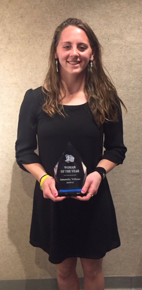 MuskiesWGolf's tweet photo. Congratulations to @SamiWilliams3 for receiving 'Woman of the Year'! Great work Sami! #StudentAthlete #ProudOfYou #DualSportAthlete https://t.co/4e8lvPxdlJ