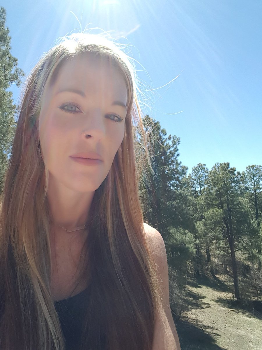 miraclesgiven's tweet photo. Today I am grateful to see the beauty all around me, stand in the sunlight &amp; be able to  tell my daughter I love her. https://t.co/NCVRNAeC4W