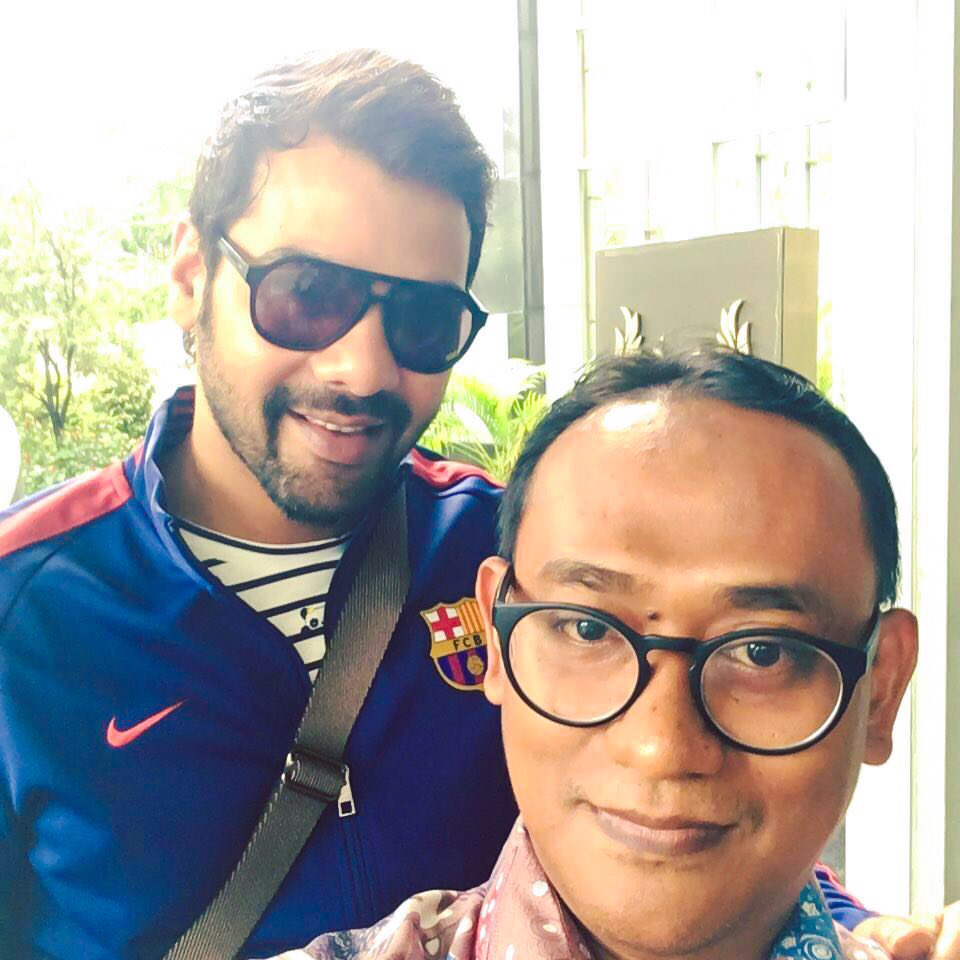 TeamShabirA's tweet photo. [PICS] #WELCOMEABHIPRAGYA Jakarta 🇮🇩 #kumkumbhagya #abhigya #sritijha #shabirahluwalia #loncengcinta
📷: @ akangyasin IG! https://t.co/amS851Tp72