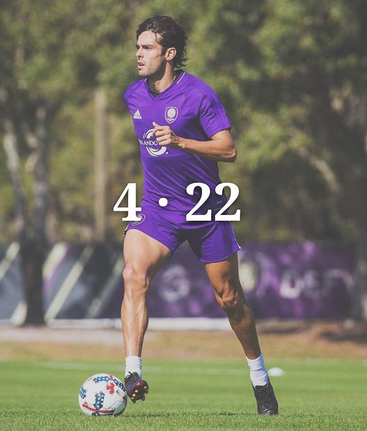 The legend has just turned 35 years old!  Happy Birthday Kaká     