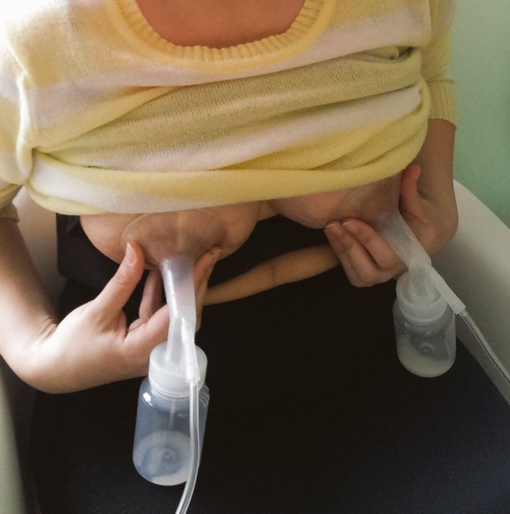 The_Milk_Club's tweet photo. #MilkFriday double #pompage de #lait
#MilkFriday double #breastpumping #milk https://t.co/FrBS9gTFD7
