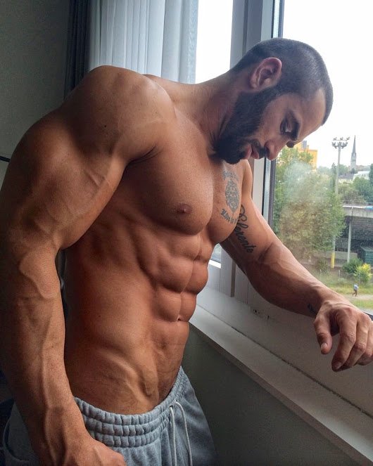 C9-psNwUIAQGjXY.jpg:large