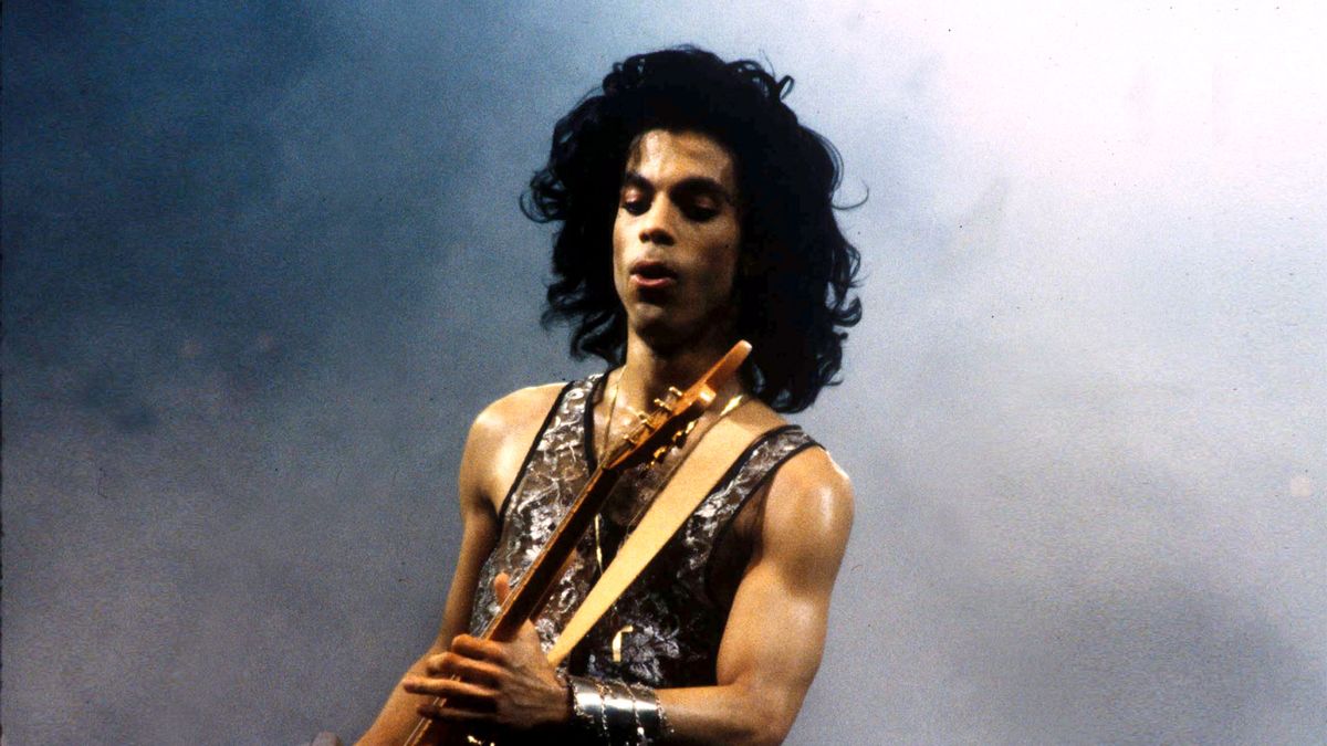 aimsrn72's tweet photo. Nation Too Sad To Fuck Even Though It’s What Prince Would Have Wanted https://t.co/WJlMsZtVn8 by #TheOnion via @c0nvey https://t.co/rhWWwaaJQj