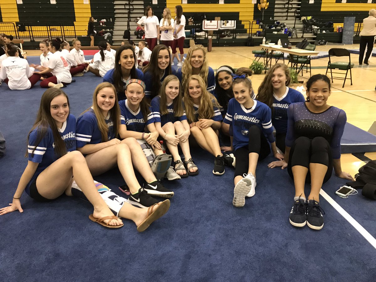 SFHSGymnastics's tweet photo. Love these girls, great season! https://t.co/6G2Tj9wdAd