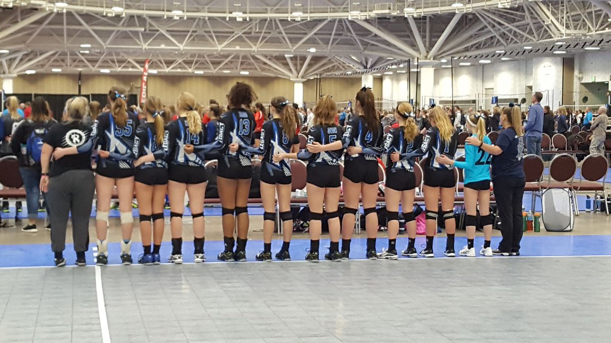 14 Rox goes 2-1 for the day at the Northern Lights Qualifier. Way to go girls! #clublegacyvba