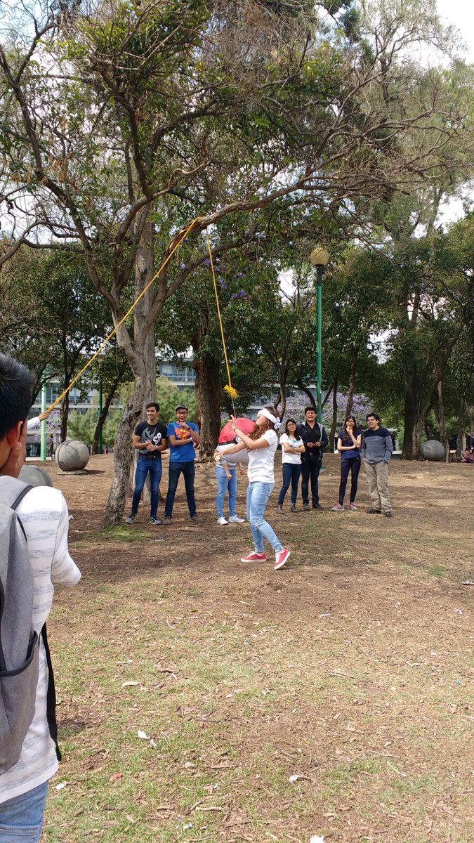 pasion_unam's tweet photo. Rally valores UNAM🎉 #PasiónUNAM @INGValue2017 #INGValue2017 https://t.co/g1tdis0C68