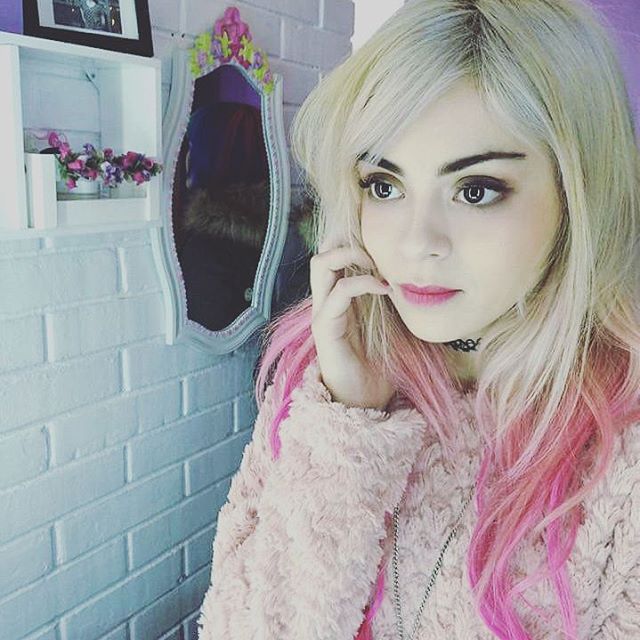 Thanks to Alison for the makeup 😘❤️