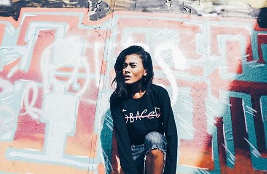 "TOBACCO PINK LINE (LS)" IDR 200K FOR ONLINE ORDER WA : 087883307512 LINE : TobaccoClothing