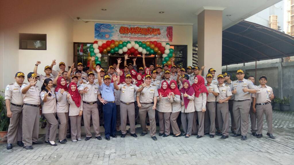 Lya_Afrilya's tweet photo. Kerja Gembira @BKIPM_JAKARTA2  #NewBKIPM #BulanBaktiBKIPM2017 https://t.co/asYpN1nvrg