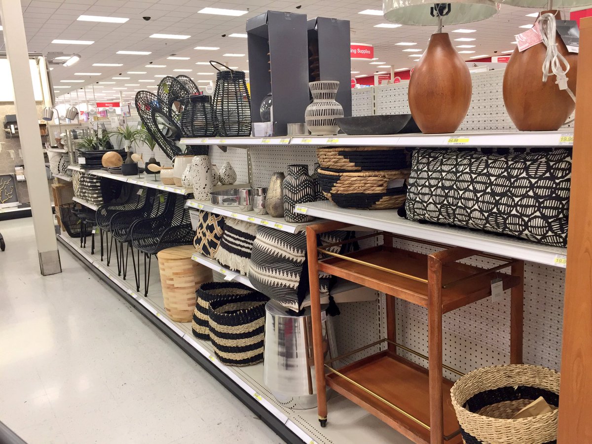 Love the new home decor items! #t1305 #homedecor <a href="/cherieqt/">Crystal Nelson</a>