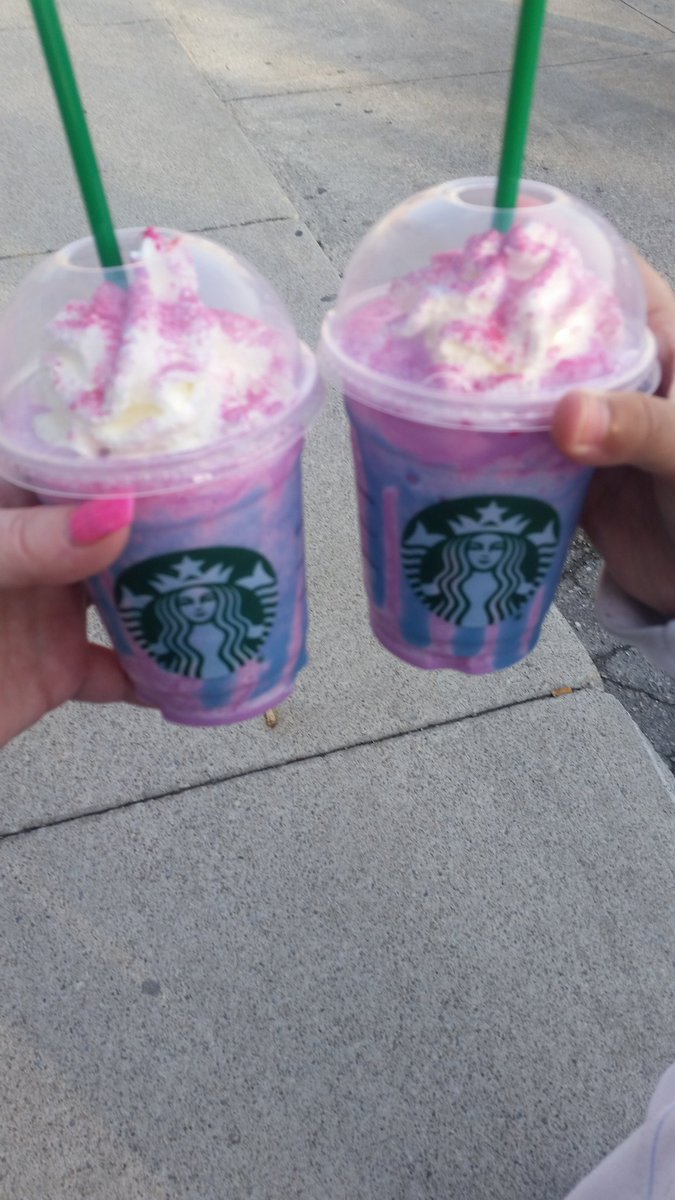 lexiarabellas's tweet photo. #starbucks #unicornfrappuccino #birthdaygirl #birthdaydrinks https://t.co/VXF0BBjFBP