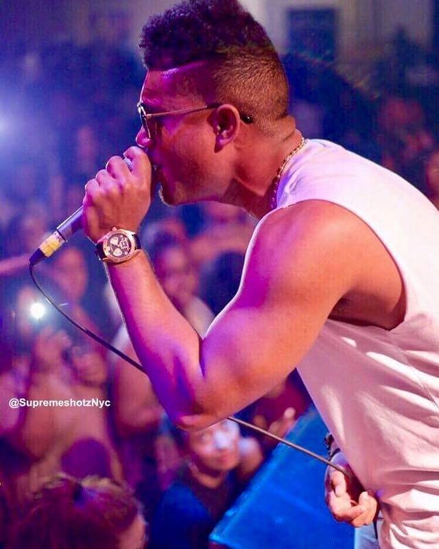 The_Malaika's tweet photo. #AboutLastWeekend Genre Fluid #Billboard charting @thekconeil at #ctcollegeparty & @DjToken860 #CollegeExplosion ๐ฅ๐ฅ๐ฅ๐ฅ https://t.co/IzavaRce3z
