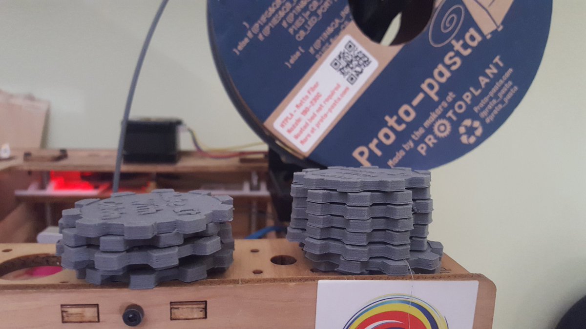 MakeItWithCal's tweet photo. Got the #thingomatic cranking out #makercoins in @Proto_pasta matte fiber grey ☺. https://t.co/GzyP8oDpi7