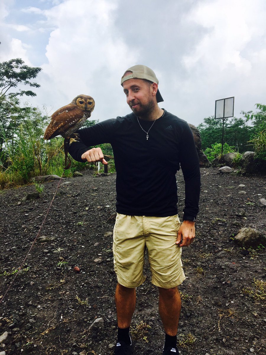 dantwitthaus's tweet photo. Exploring a lunar landscape after surviving a torrential downpour, I found this
#owl #iwantone #flymypretty #batualien #indonesia https://t.co/cCT2p7DHku