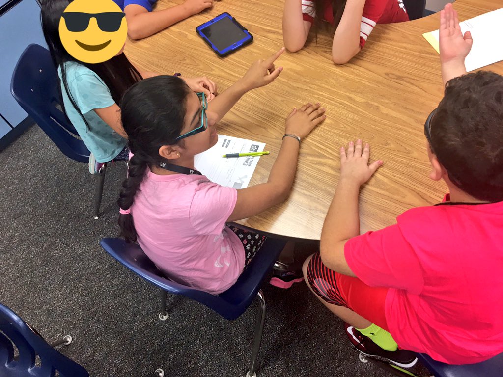 _gillespiekate's tweet photo. Planning out our book trailers! So excited to see their different perspectives on our historical fiction read aloud. 👀📖🎥 #creechpride https://t.co/ZoUeRGhlKe