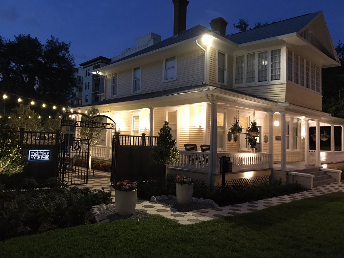 davepeabody's tweet photo. WOW! Newly renovated #BeachFlats just minutes from #Bayshore --#Mckinley #HydePark #Tampa https://t.co/INdYMKhnKy