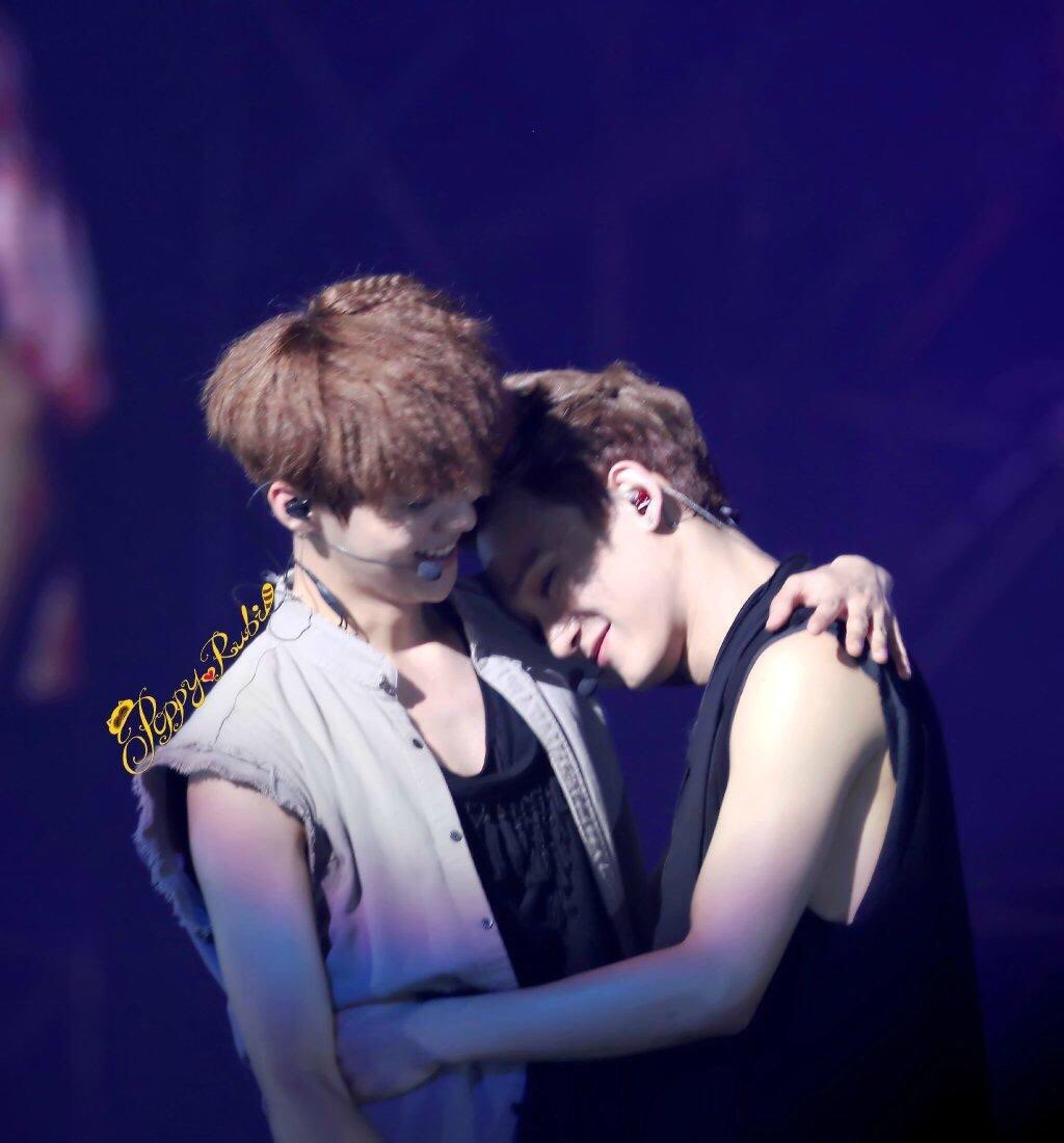 __exbt21os's tweet photo. #HappyLuhanDay 
#鹿晗0420生日快乐 
#祝你生日快乐鹿晗 
#鹿晗 
#AlwaysWithLuhan https://t.co/daK2xriciE