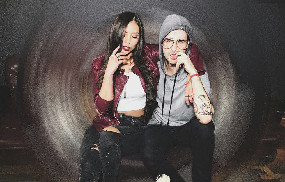 Nuevo video en mi canal!!! Con mi mamacita <a href="/Daanikmichell/">Danik Michell</a> 😍 y se llama:  #FueUnBesoNoUnMatrimonio 😂😂 youtu.be/Y19FQgtRXW8