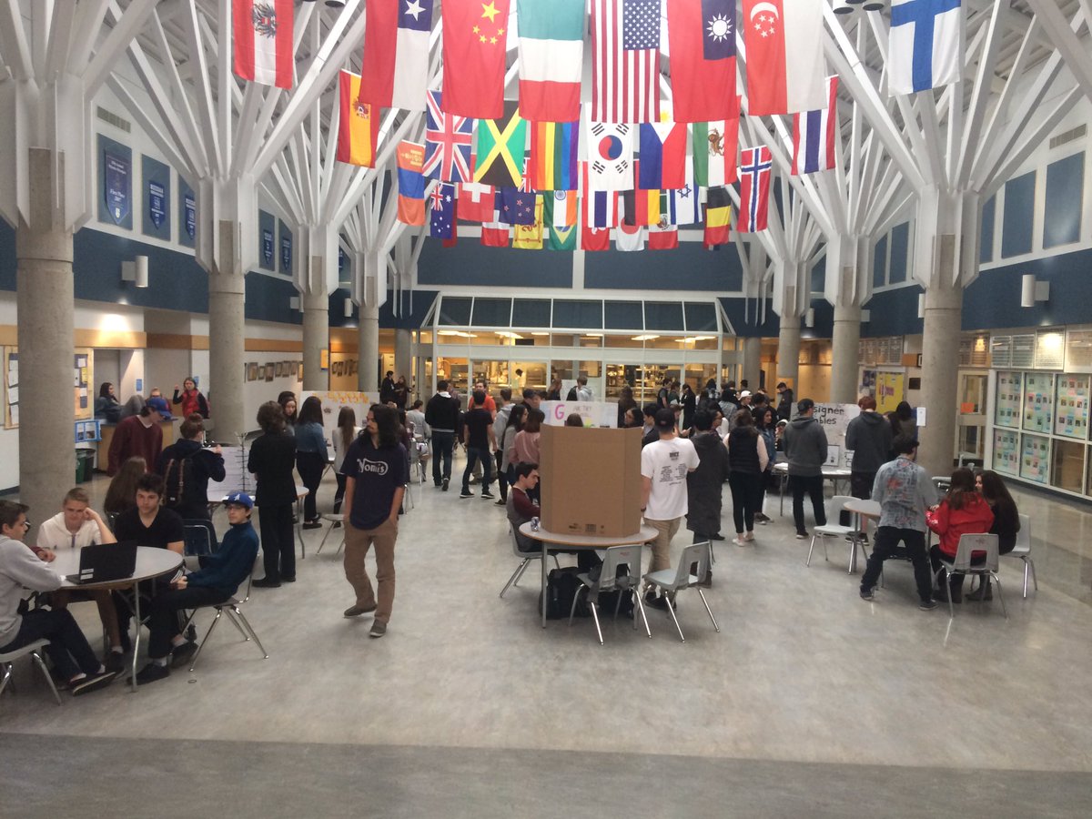 Science 10 students presenting to grade 10+11 students about controversial bio-technologies. Making learning visible at HSS. #sd48